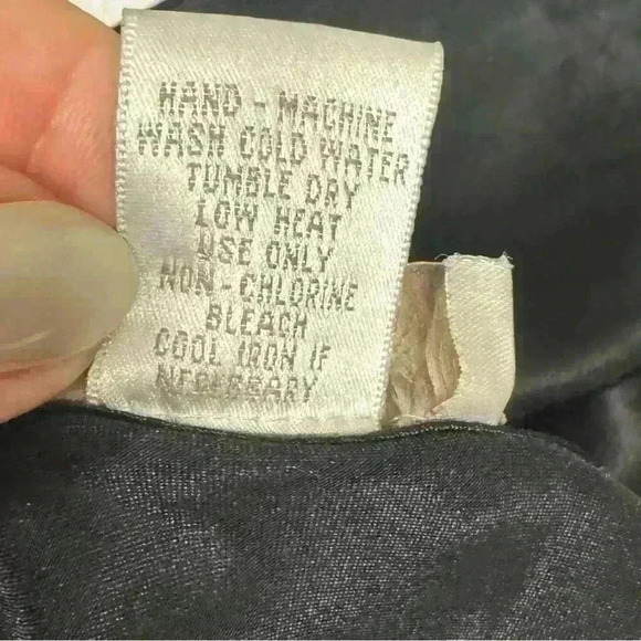 Jones New York Lingeriecore Y2K Black Silky Slip Dress M Lace Trim Chic Dark Fem - Picture 14 of 14